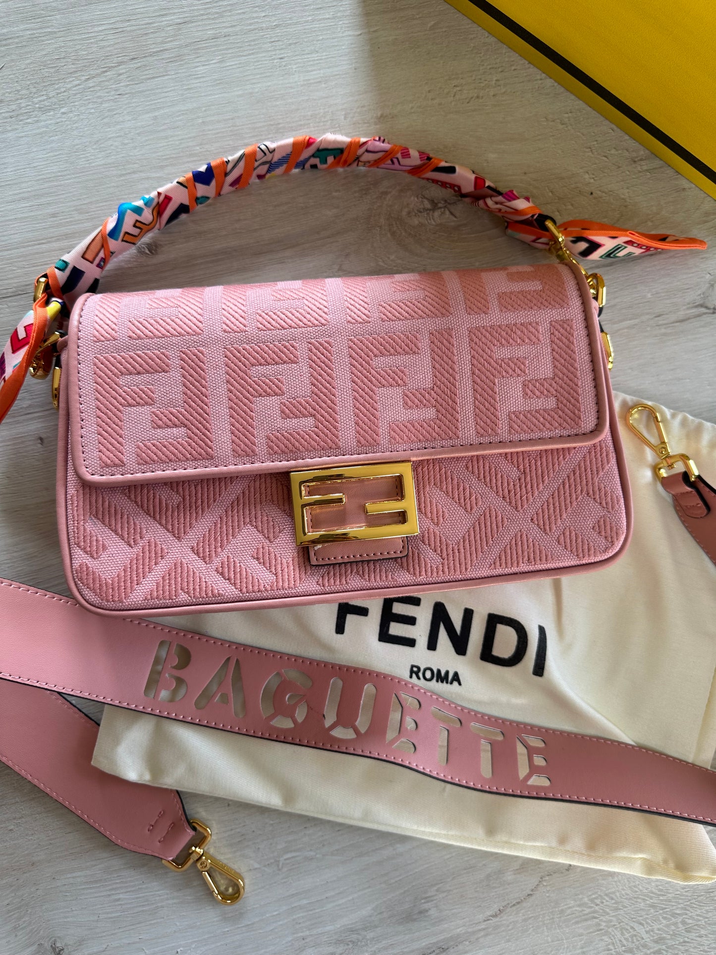 Baguette Pink